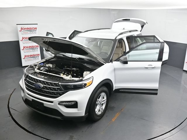 Certified 2024 Ford Explorer XLT w/ Equipment Group 202A AWD/4WD image 39