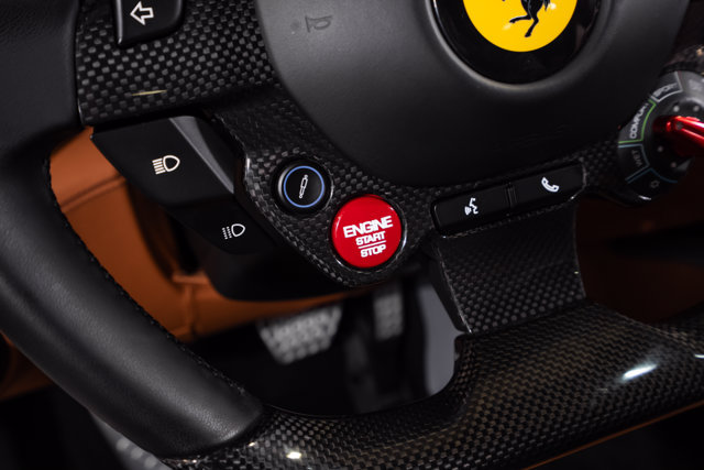 Used 2018 Ferrari GTC4Lusso AWD/4WD image 45