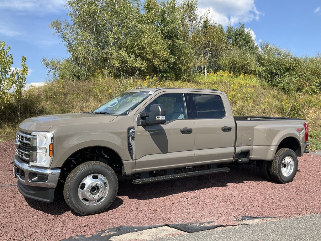 New 2026 Ford F350 XLT image 29