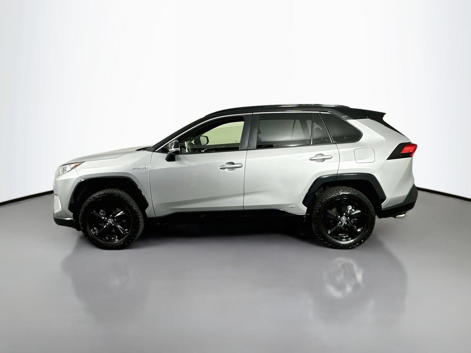 Certified 2019 Toyota RAV4 XSE AWD/4WD image 4