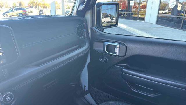 Used 2024 Jeep Wrangler Unlimited Rubicon 4xe image 24