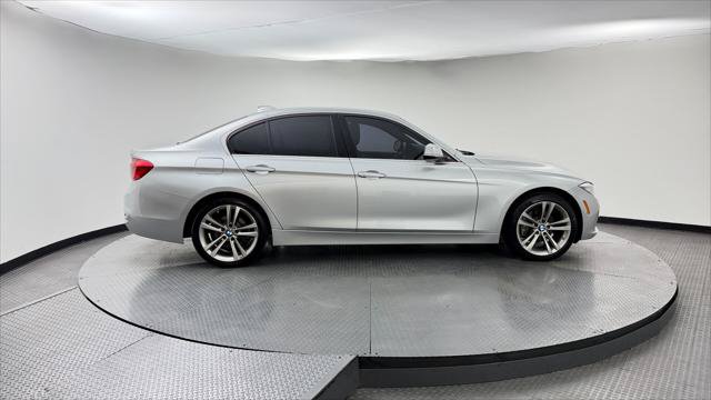Used 2017 BMW 330i Sedan RWD image 9