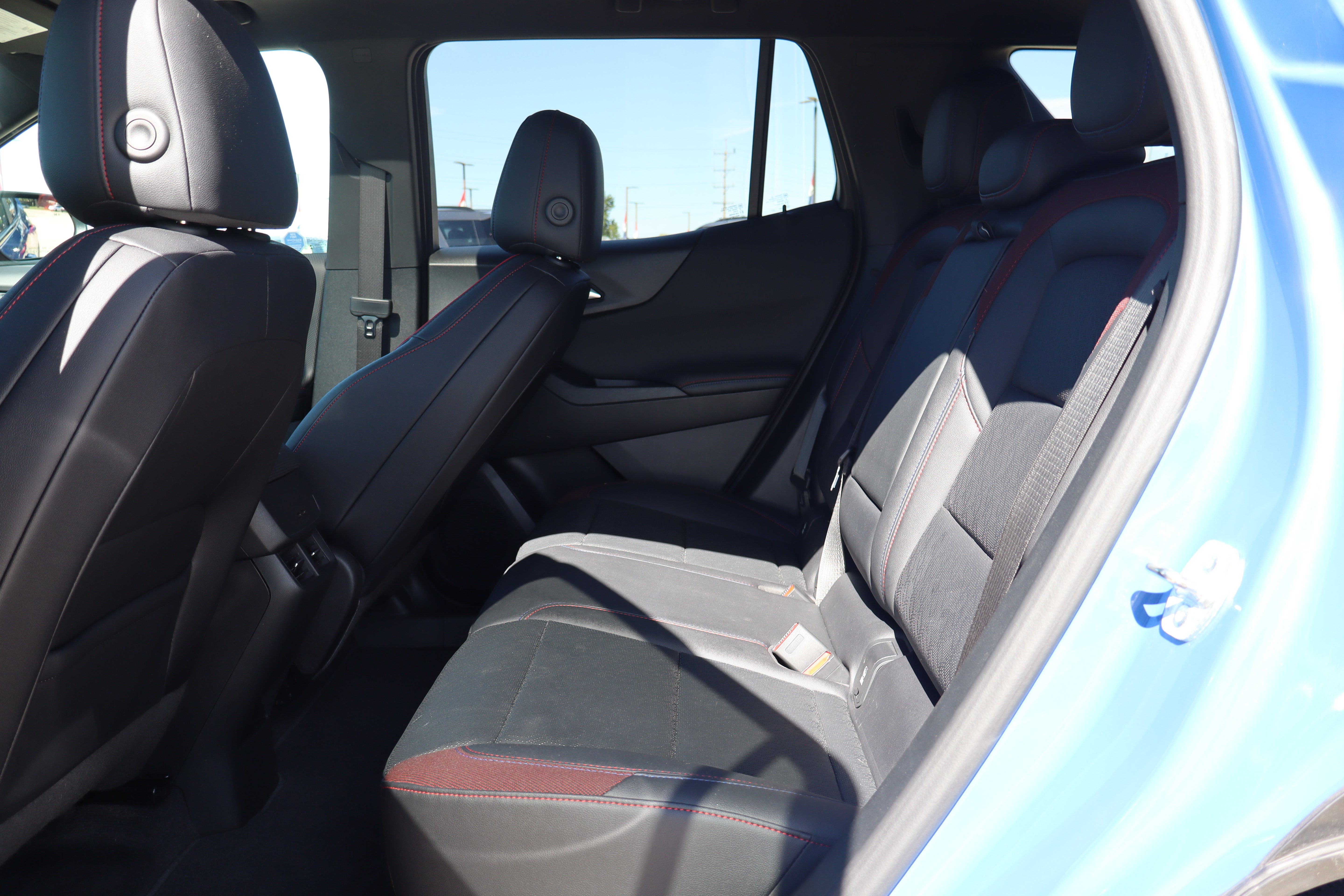 Used 2025 Chevrolet Equinox RS AWD/4WD image 10