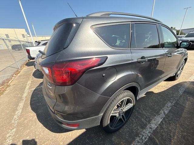 Used 2019 Ford Escape SEL FWD image 9