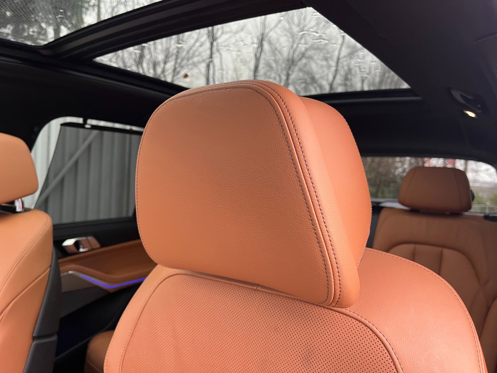 Used 2022 BMW X5 M50i w/ Executive Package image 23