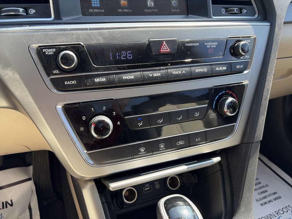 Used 2017 Hyundai Sonata SE FWD image 18