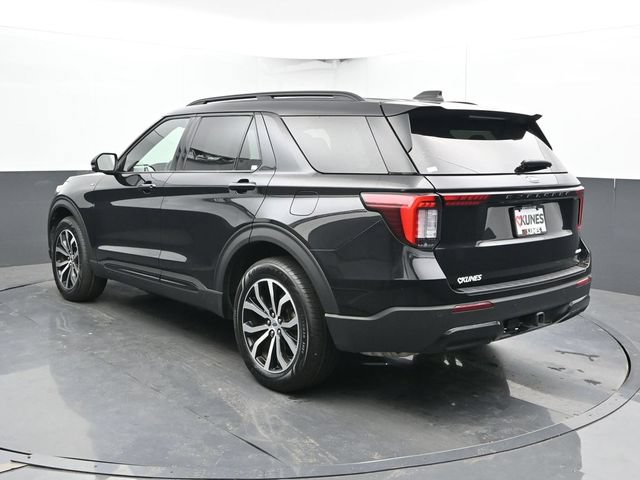 Used 2025 Ford Explorer ST-Line AWD/4WD image 11