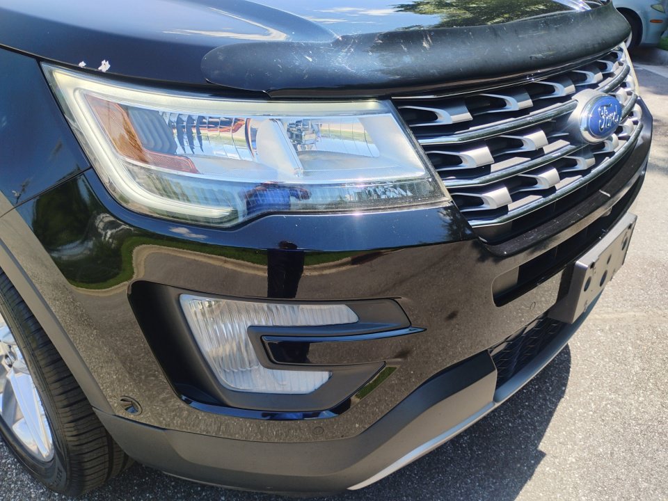 Used 2017 Ford Explorer Limited w/ Equipment Group 301A FWD image 28