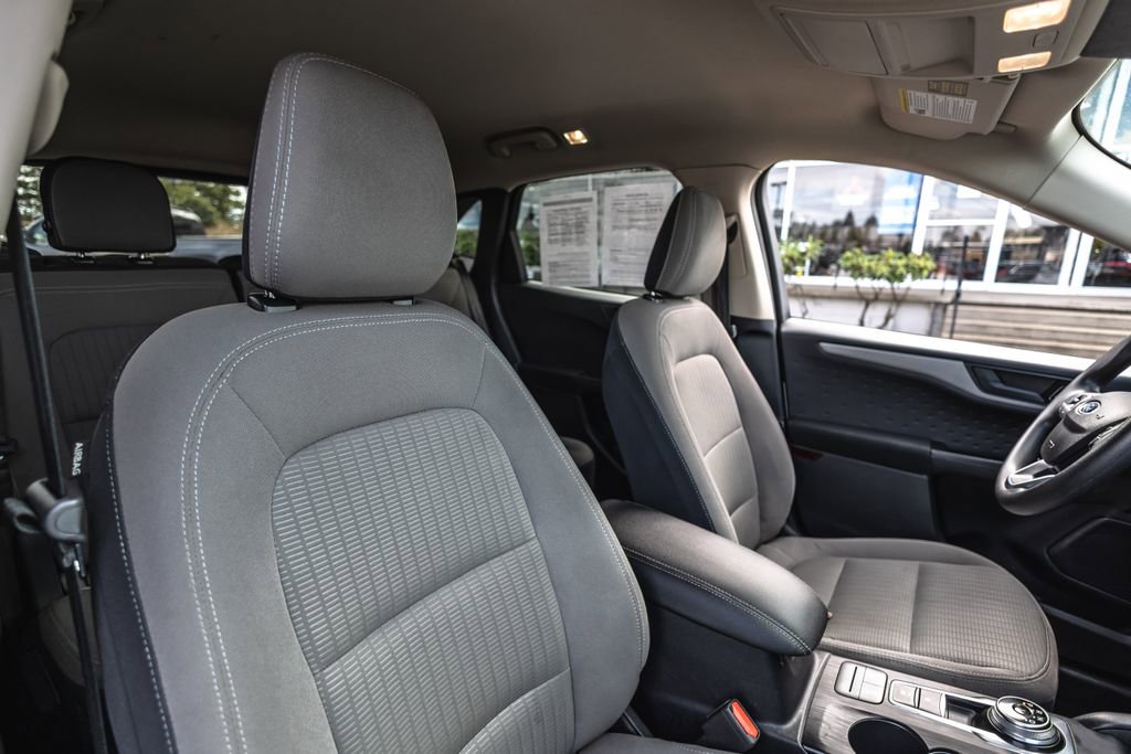 Used 2020 Ford Escape S image 29