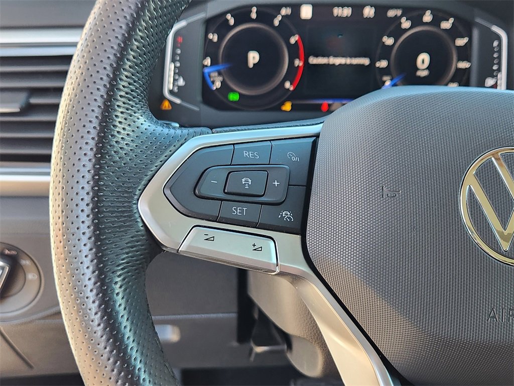 Used 2022 Volkswagen Atlas SEL Premium image 8