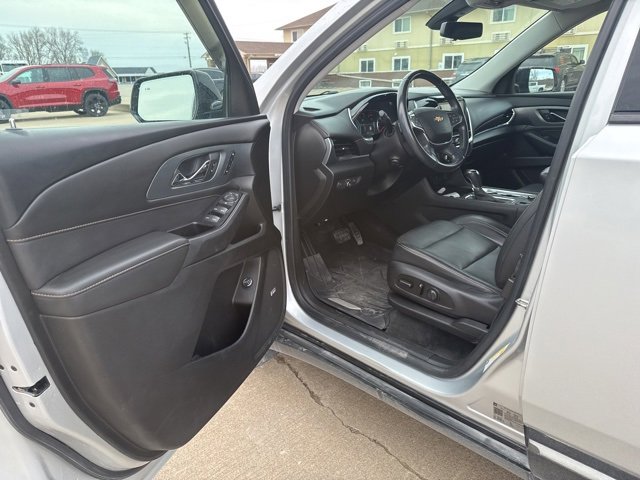 Used 2019 Chevrolet Traverse Premier w/ Redline Edition image 8