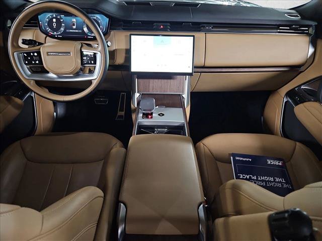 Used 2025 Land Rover Range Rover Long Wheelbase SE AWD/4WD image 19