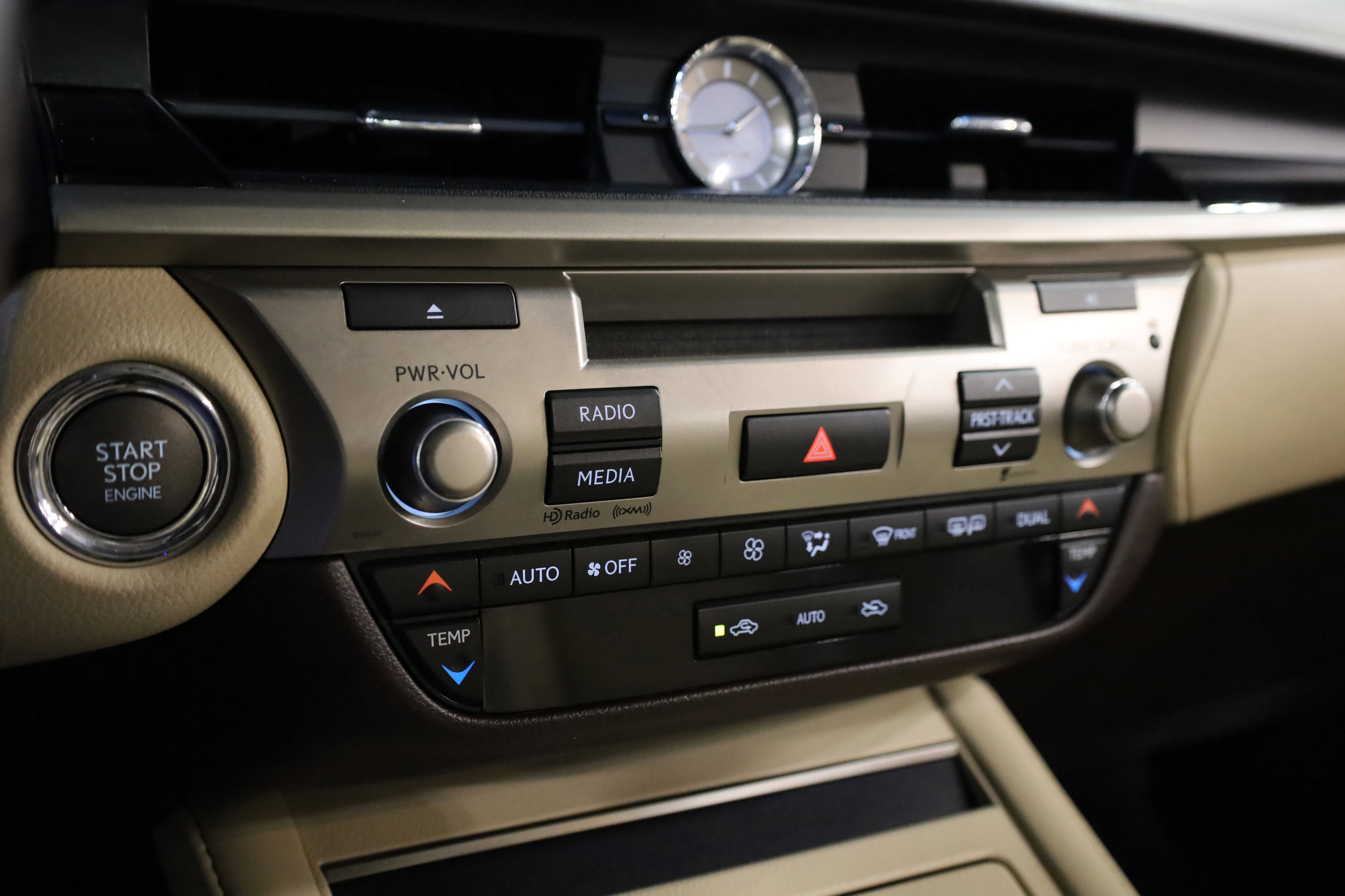 Used 2016 Lexus ES 350 image 30