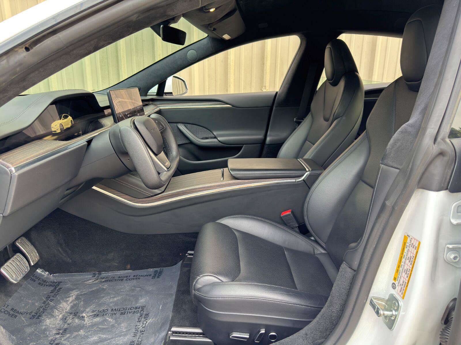 Used 2022 Tesla Model S AWD/4WD image 17