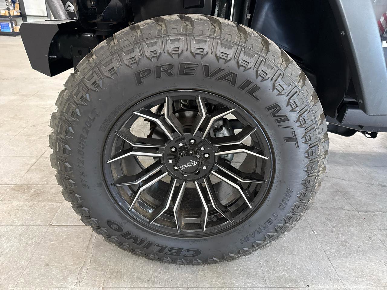Used 2015 Jeep Wrangler Rubicon w/ Power Convenience Group AWD/4WD image 40
