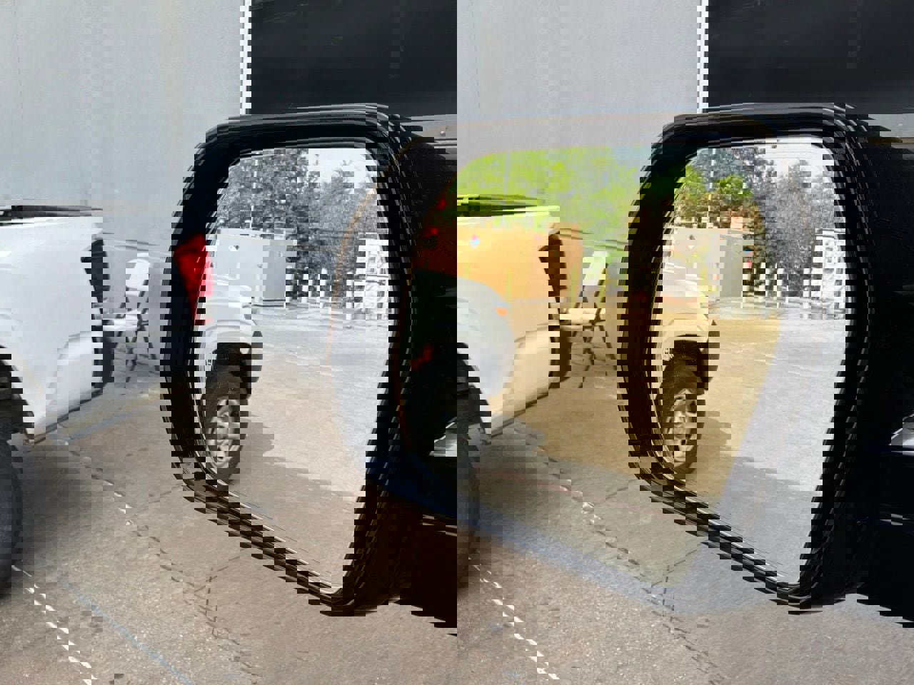 Used 2025 Toyota Sequoia Platinum AWD/4WD image 26