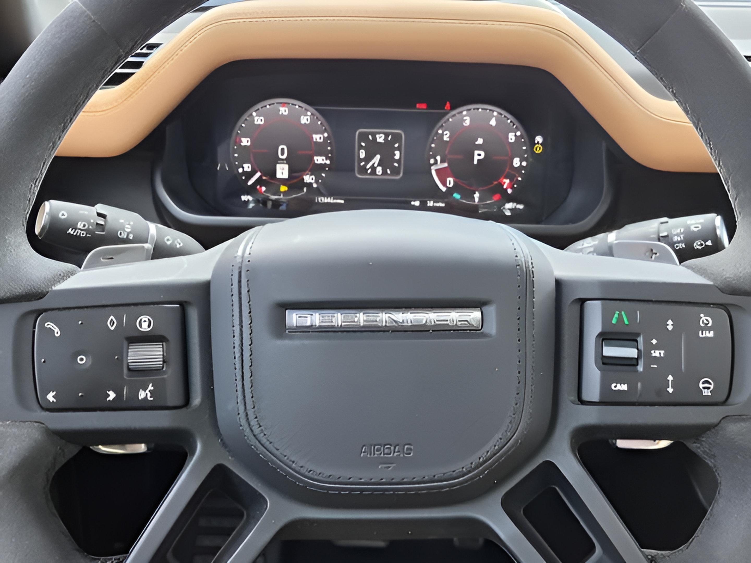 Used 2024 Land Rover Defender 110 V8 AWD/4WD image 25