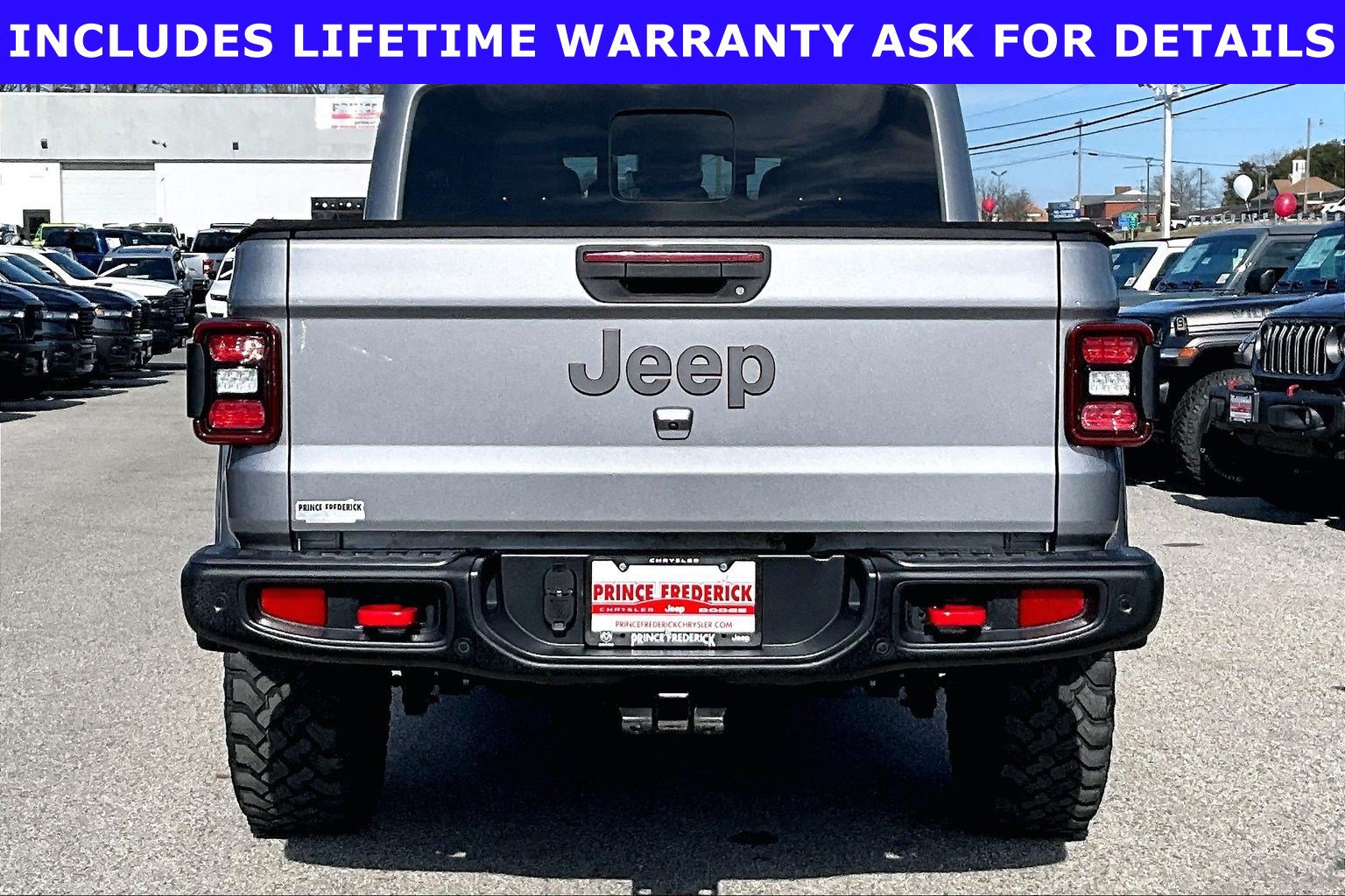 Used 2020 Jeep Gladiator Rubicon AWD/4WD image 4