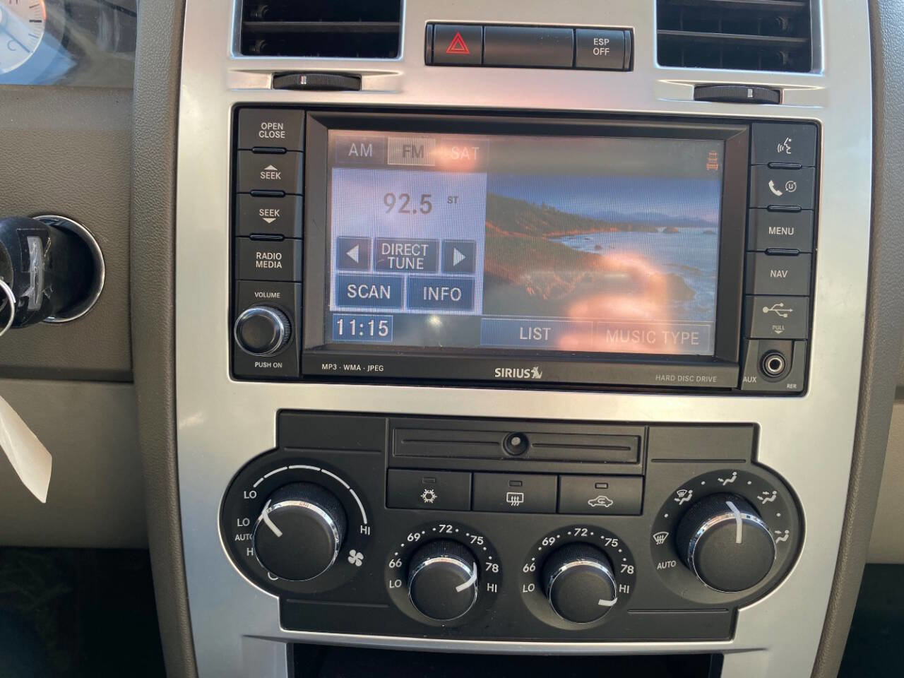 Used 2008 Chrysler 300 C w/ Protection Group II image 13