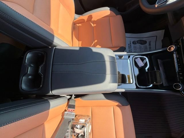 New 2027 Chevrolet Traverse Z71 w/ Driver Confidence Package AWD/4WD image 30