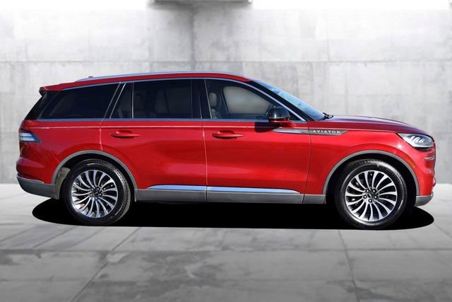 Used 2020 Lincoln Aviator Reserve w/ Elements Package Plus image 5