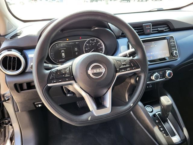 Used 2025 Nissan Versa SV FWD image 4