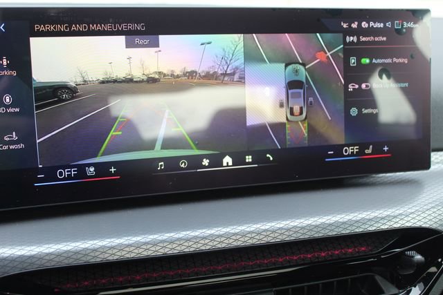 Used 2026 BMW 430i xDrive Coupe w/ M Sport Package image 17