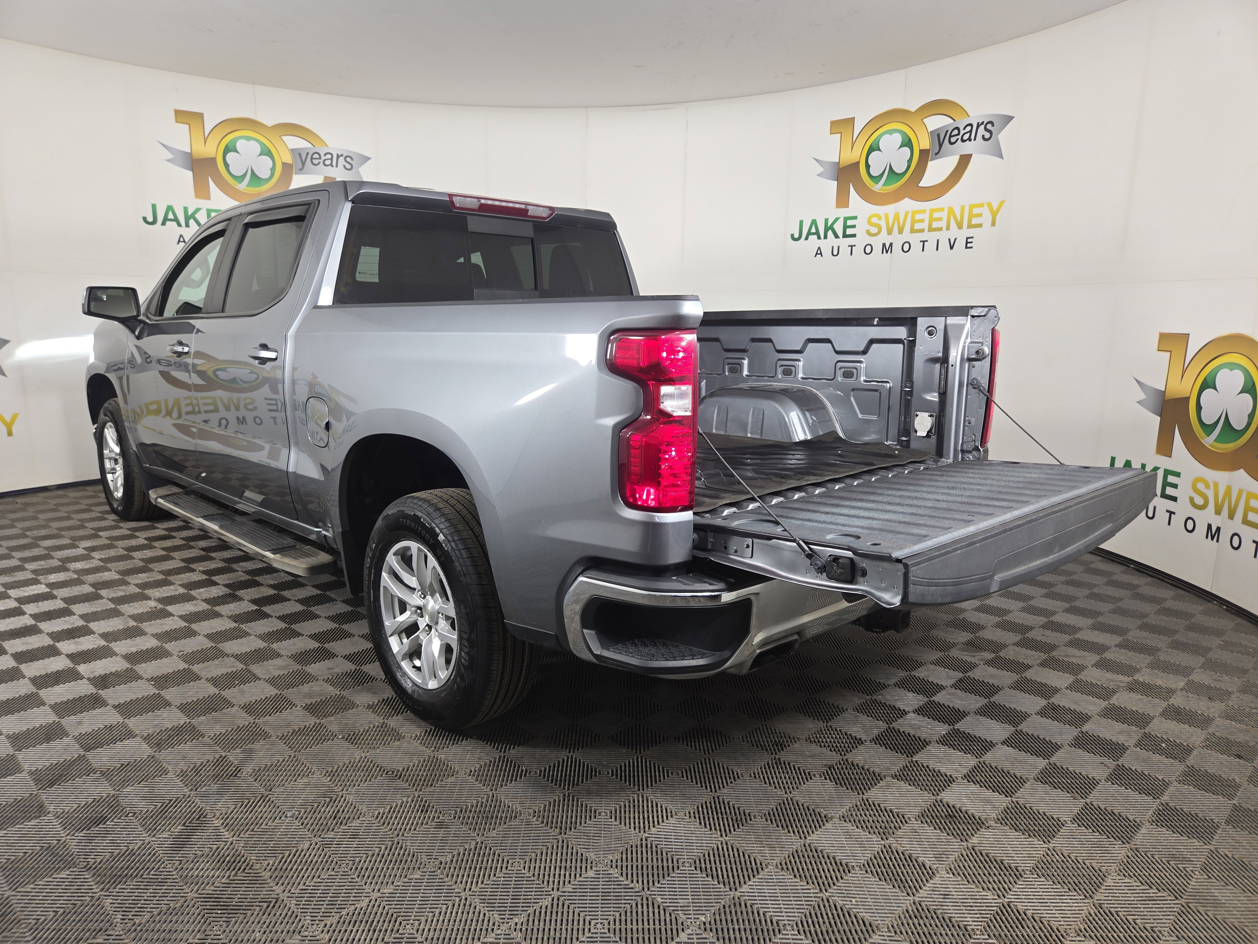 Certified 2022 Chevrolet Silverado 1500 LT w/ Z71 Off-Road Package image 32