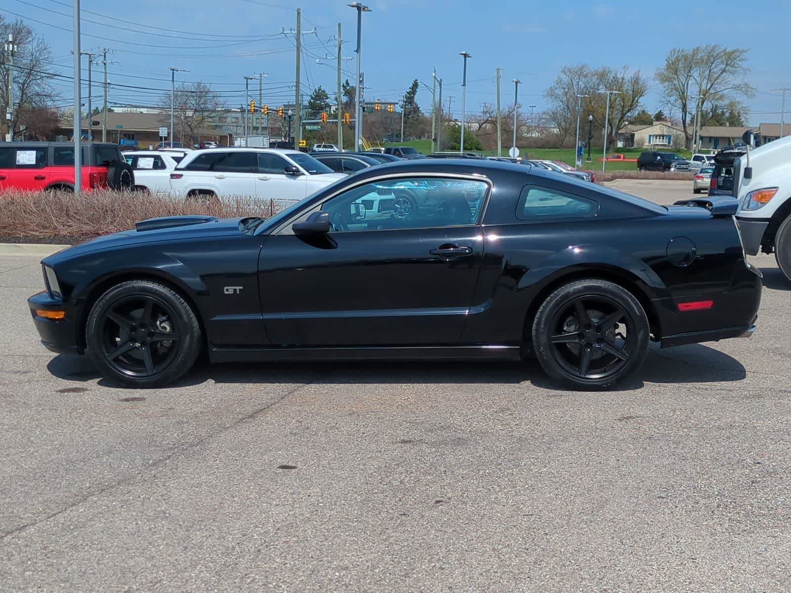 Used 2008 Ford Mustang GT Premium RWD image 5