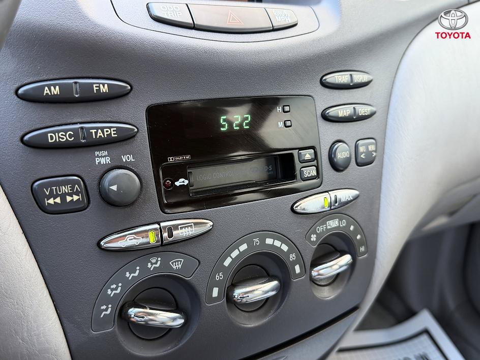 Used 2002 Toyota Prius FWD image 18
