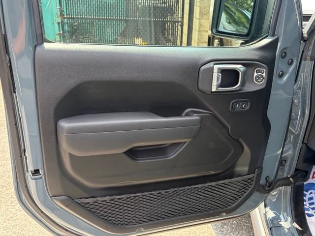 Used 2026 Jeep Gladiator Rubicon AWD/4WD image 12