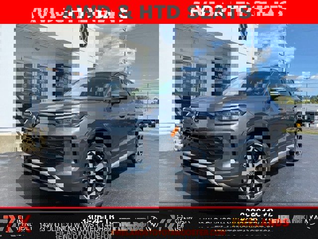 New 2025 Volkswagen Tiguan SE