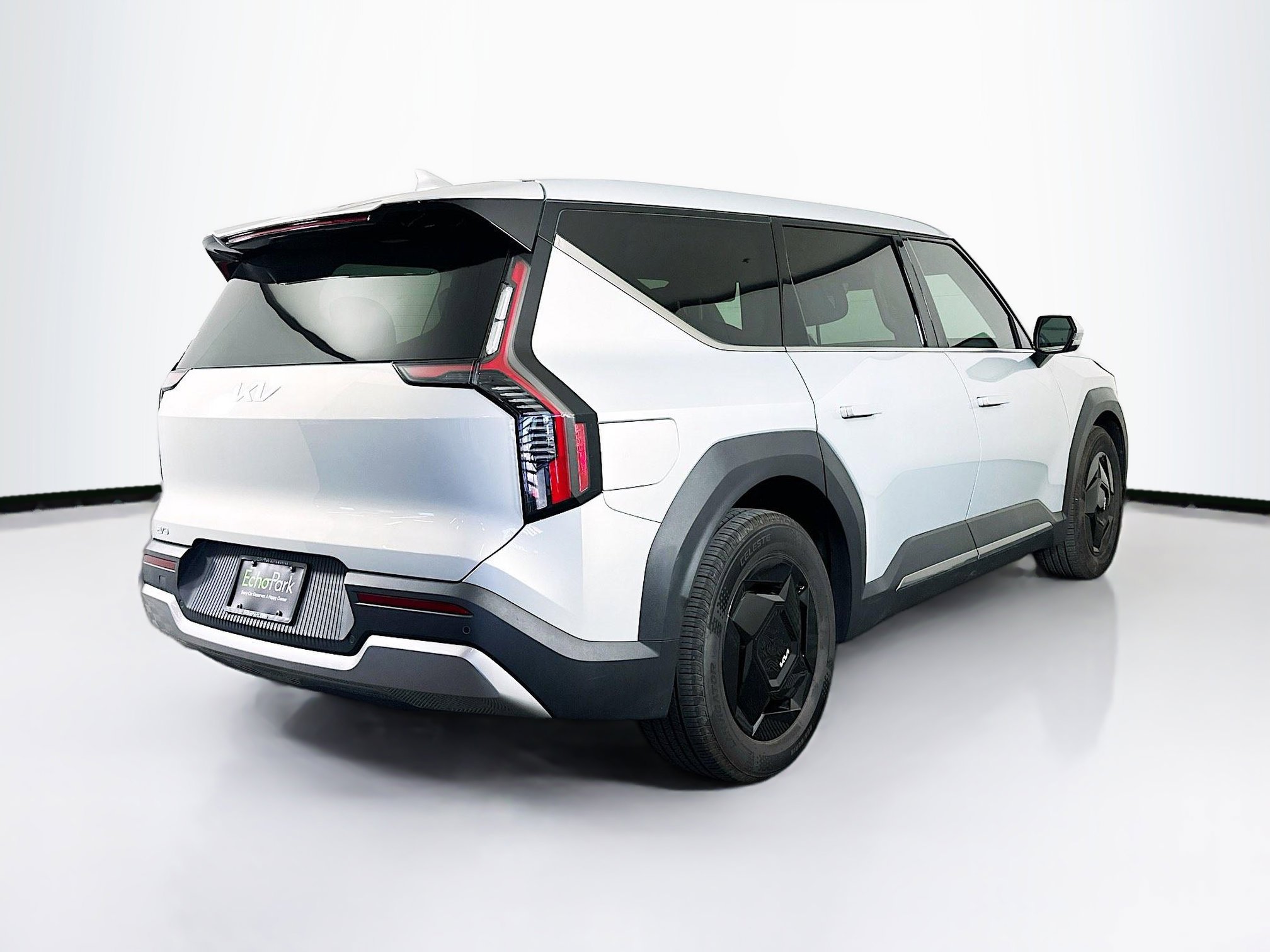 Used 2024 Kia EV9 Light RWD image 9