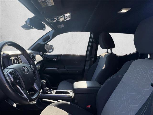 Used 2021 Toyota Tacoma TRD Off-Road image 11