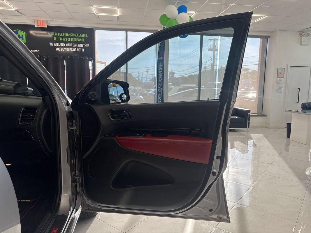Used 2019 Dodge Durango R/T w/ Blacktop Package AWD/4WD image 38