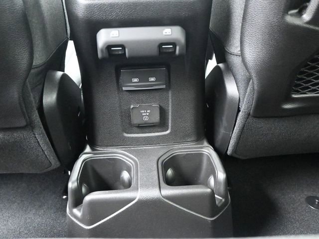 Used 2024 Jeep Wrangler Unlimited Rubicon w/ Technology Group image 15