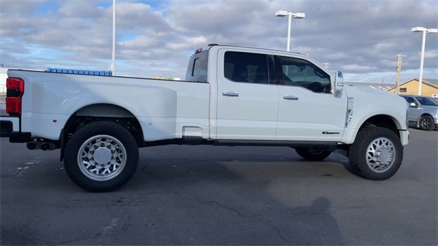 Used 2024 Ford F450 King Ranch w/ Chrome Package image 2
