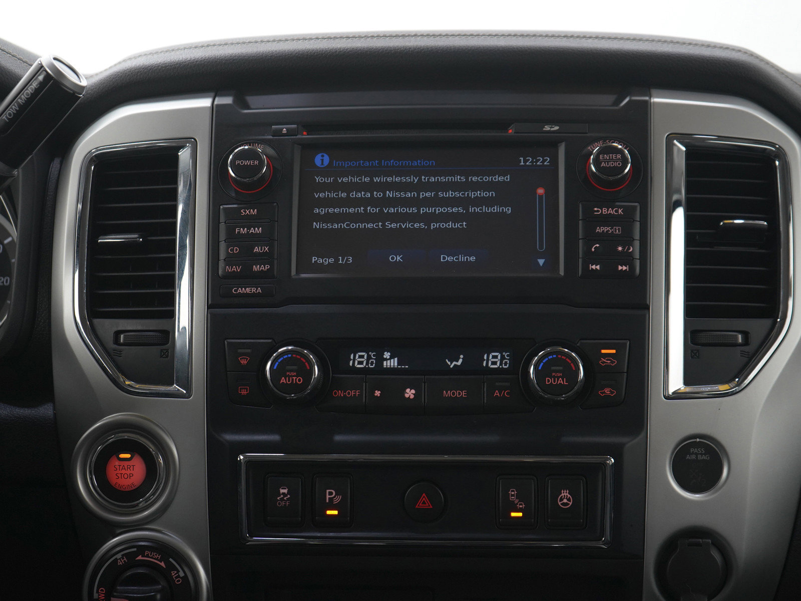 Used 2017 Nissan Titan PRO-4X AWD/4WD image 14