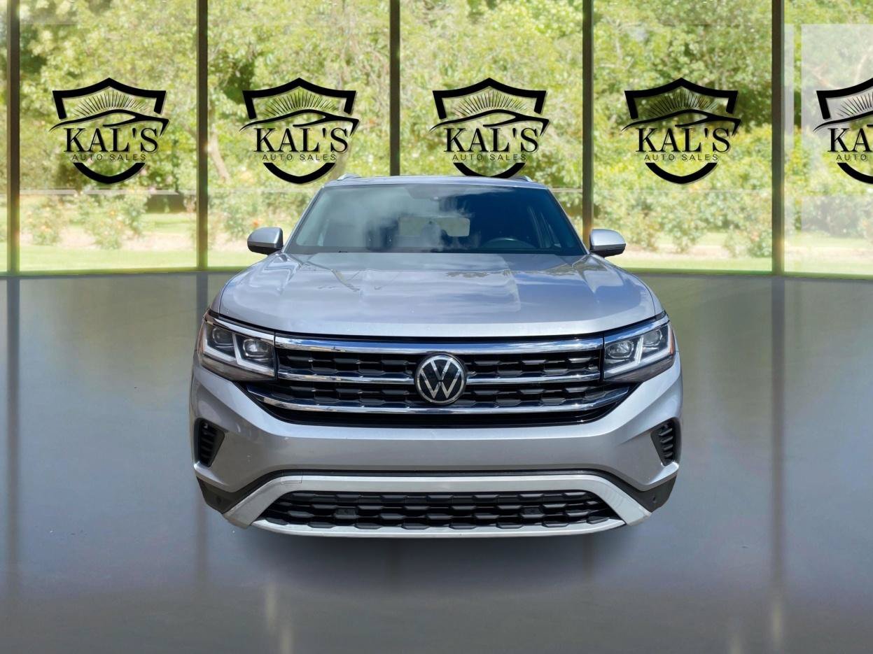Used 2021 Volkswagen Atlas Cross Sport SE AWD/4WD image 2