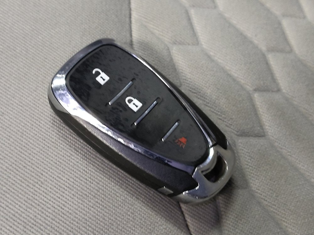 Used 2018 Chevrolet Equinox LS w/ LPO, Cargo Package FWD image 32