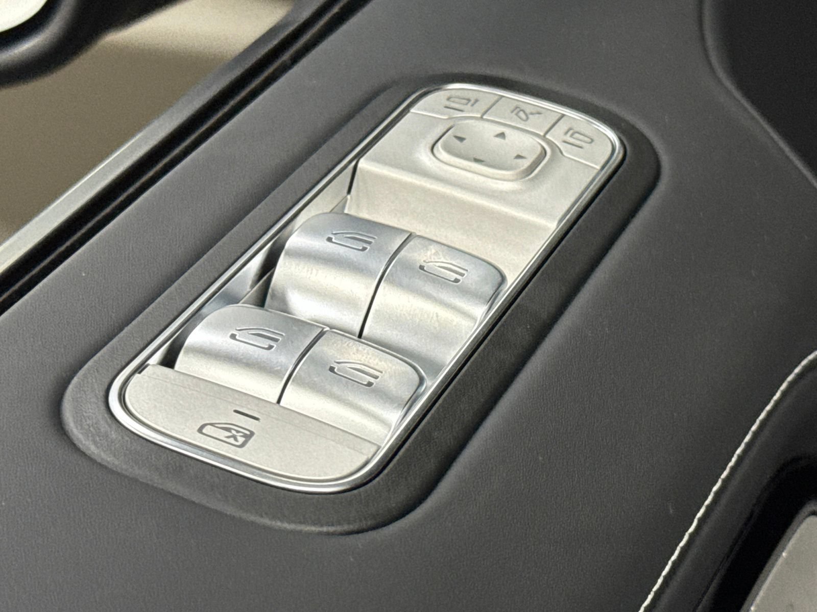 New 2026 Mercedes-Benz G 550 image 22
