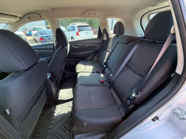 Used 2018 Nissan Rogue S AWD/4WD image 10