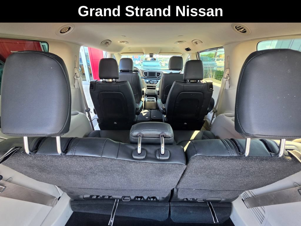 Used 2018 Chrysler Pacifica LX FWD image 11