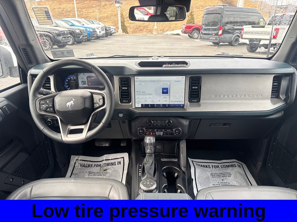 Used 2024 Ford Bronco Outer Banks image 11