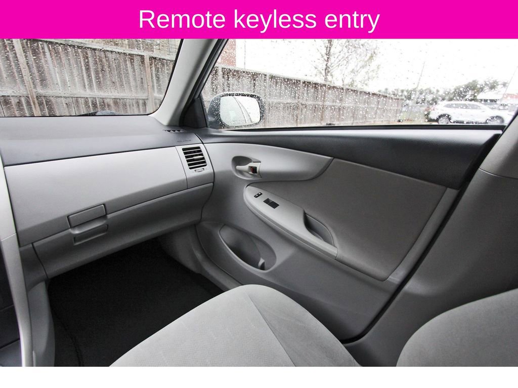 Used 2013 Toyota Corolla L image 10