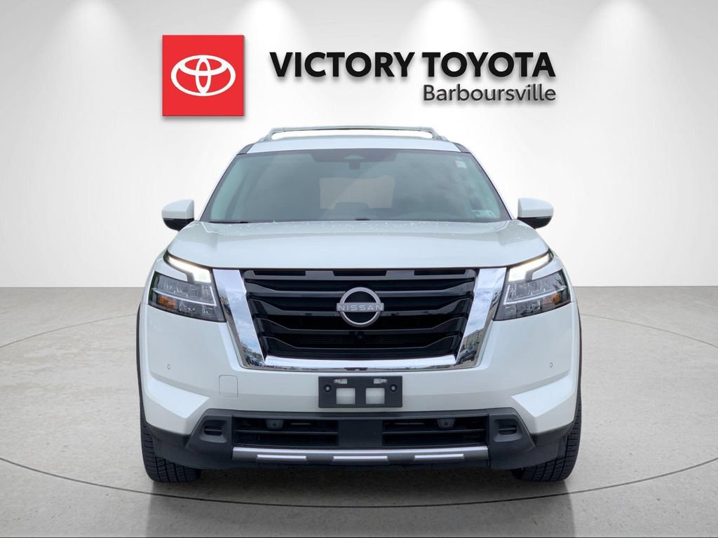 Used 2023 Nissan Pathfinder SL AWD/4WD image 8
