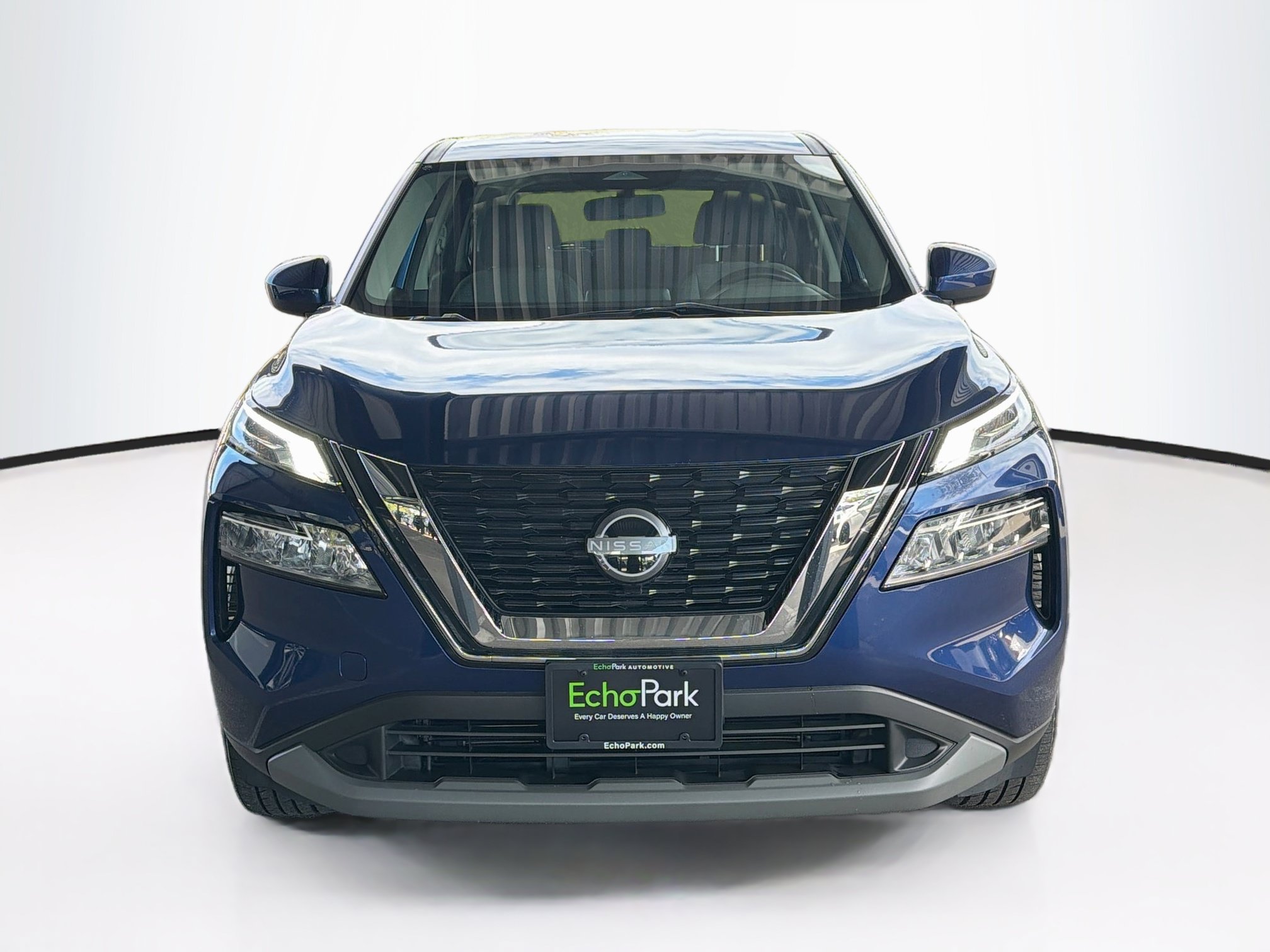 Used 2023 Nissan Rogue SV AWD/4WD image 2