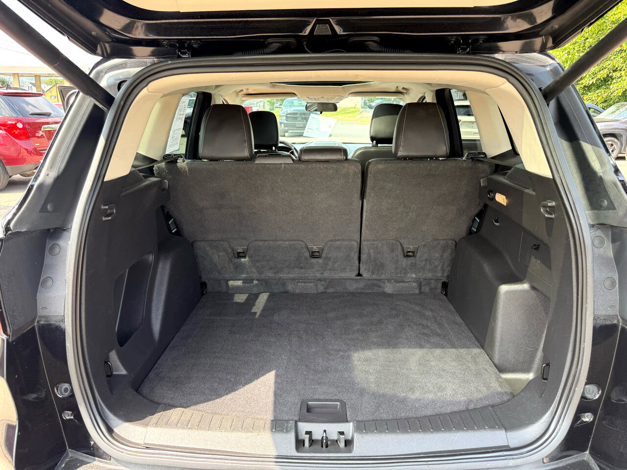 Used 2019 Ford Escape SEL image 47