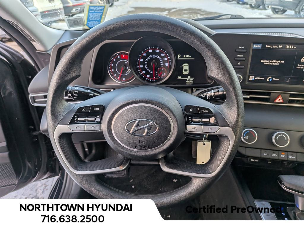 Certified 2023 Hyundai Elantra SE image 8