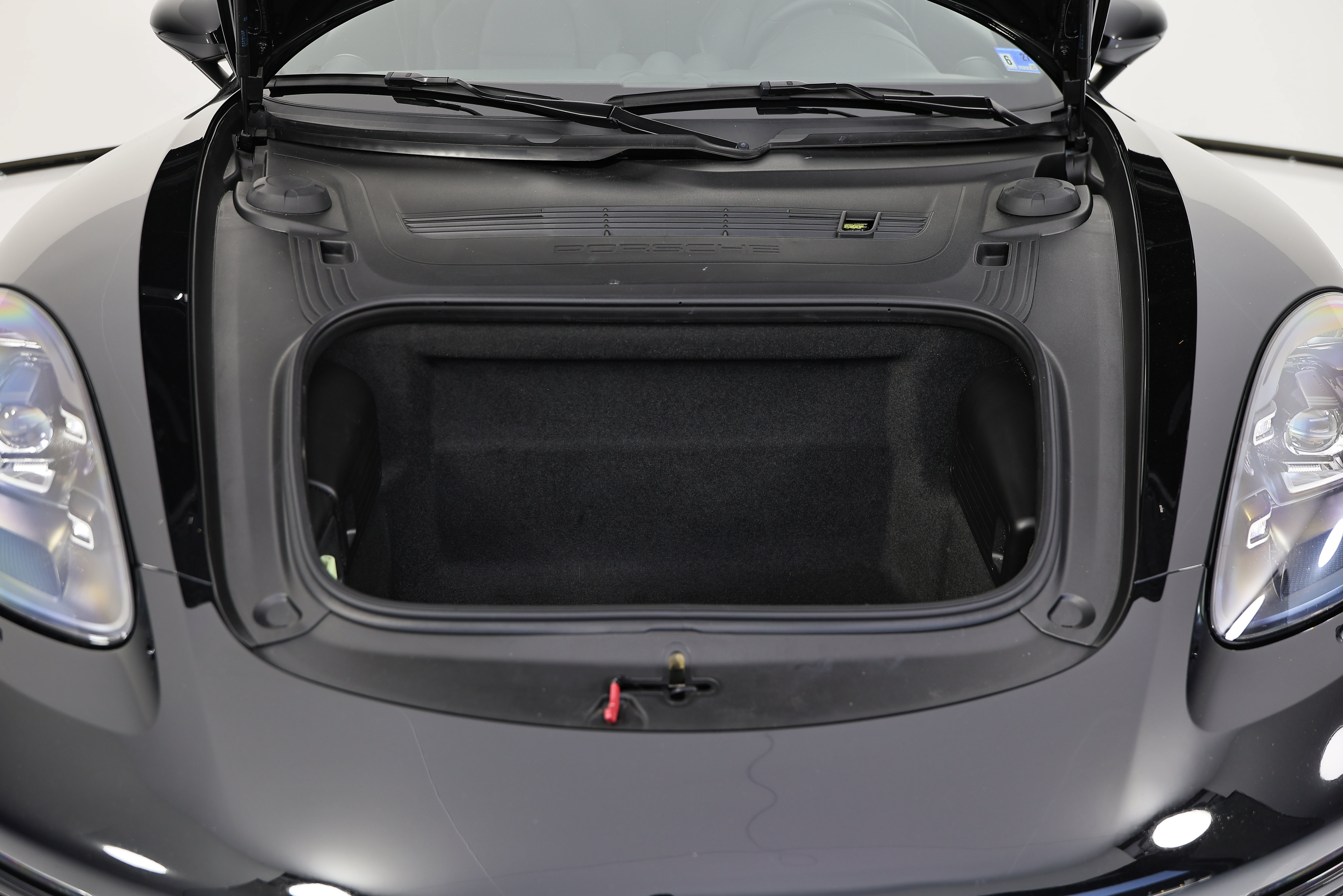 Certified 2024 Porsche 718 Cayman S RWD image 34